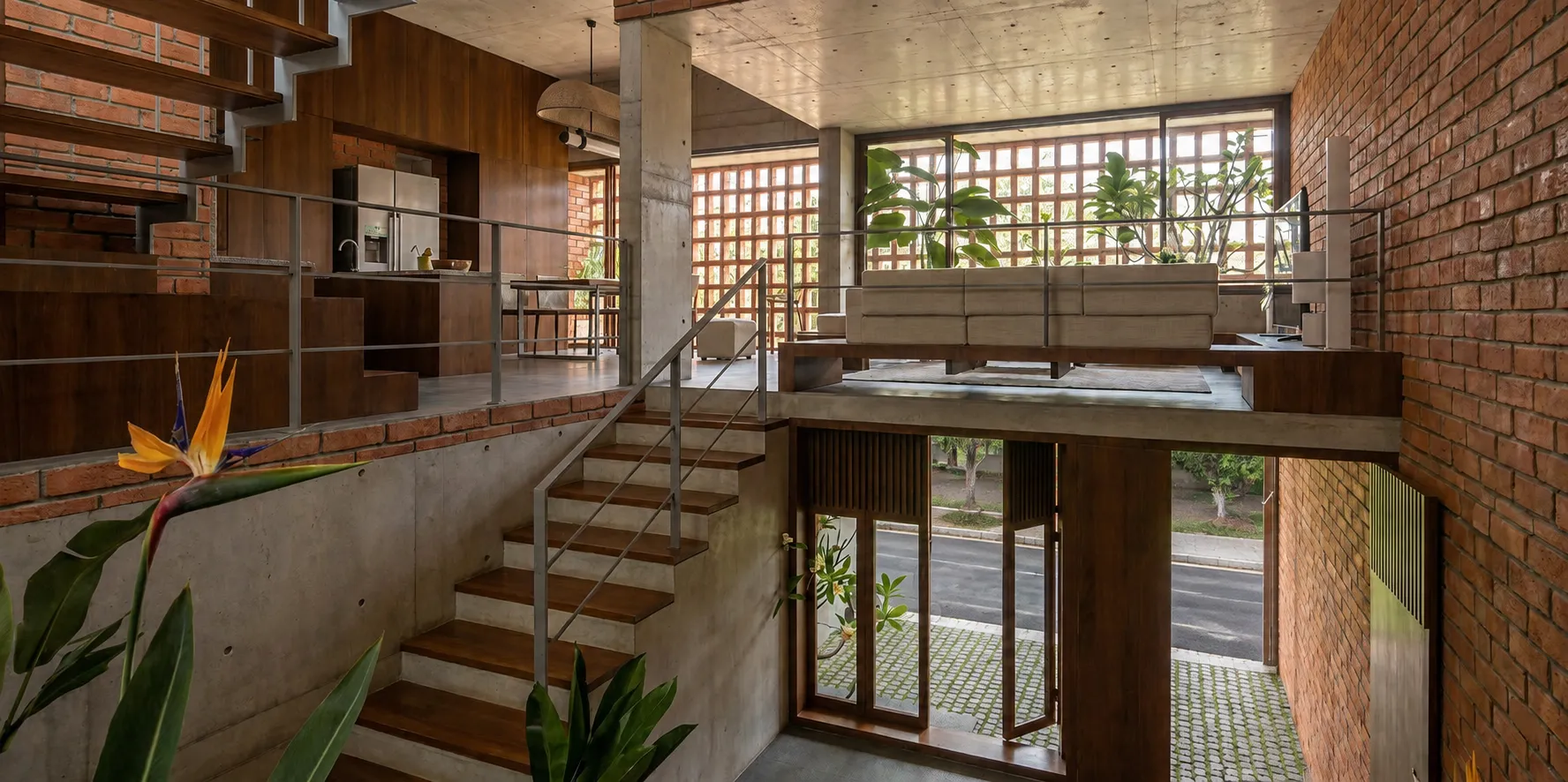 30’ x 30’ House foyer