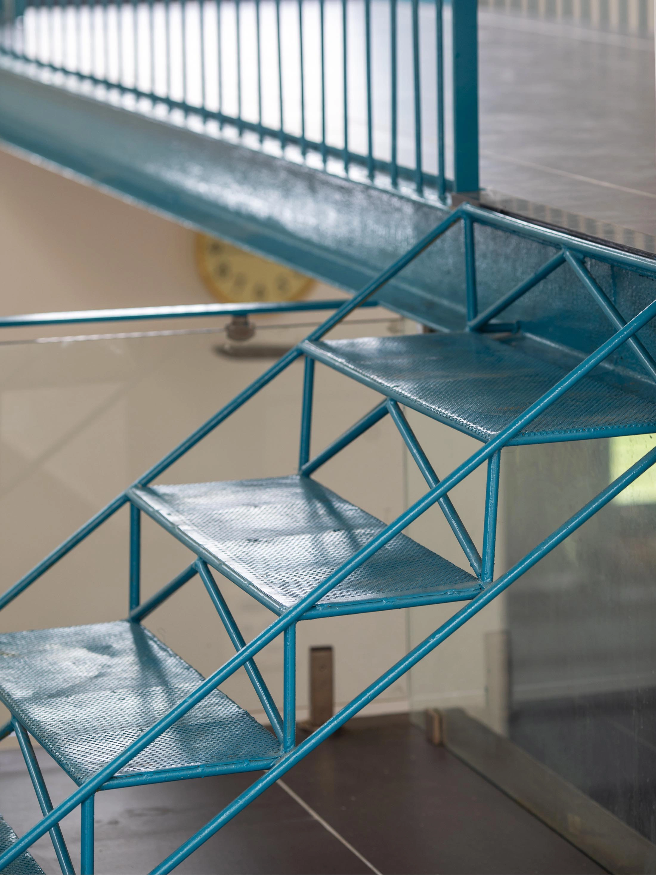 Bridge Bungalow stair detail